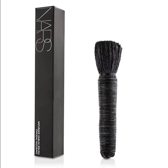 NARS Mizubake Kabuki Brush 🖤 - Picture 1 of 5